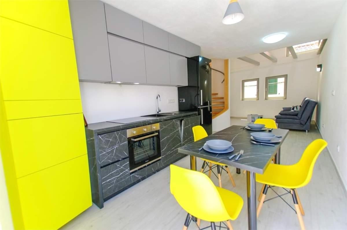 Markov Place Murter Luaran gambar